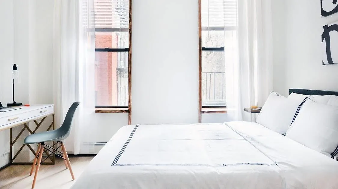 1597-6 Luxury Studio Upper East Side W&D New York